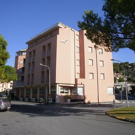 Hotel I Due Gabbiani Citr 9006 Marina dʼMarina dʼAndora Екстериор снимка