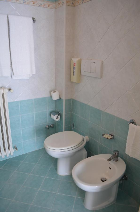 Hotel I Due Gabbiani Citr 9006 Marina dʼMarina dʼAndora Екстериор снимка