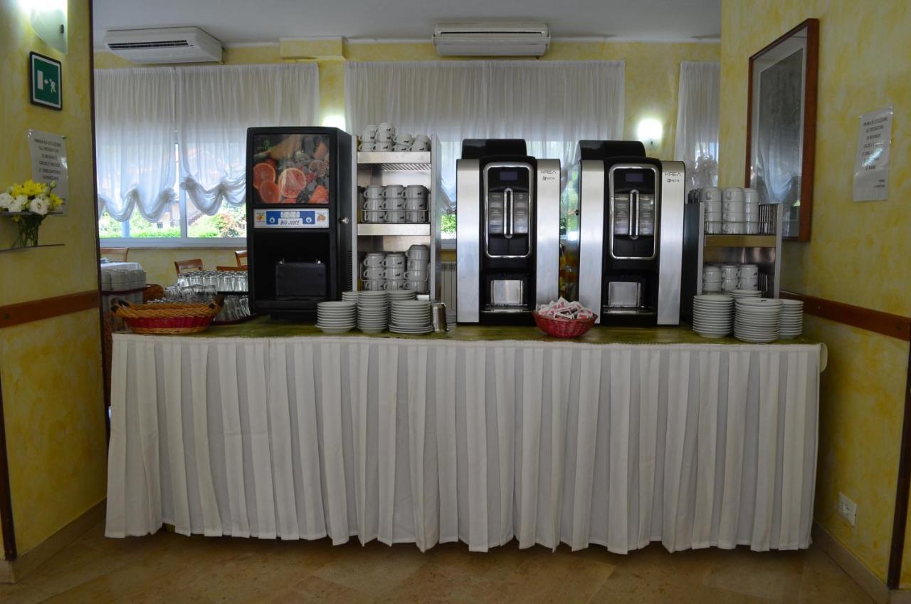 Hotel I Due Gabbiani Citr 9006 Marina dʼMarina dʼAndora Екстериор снимка